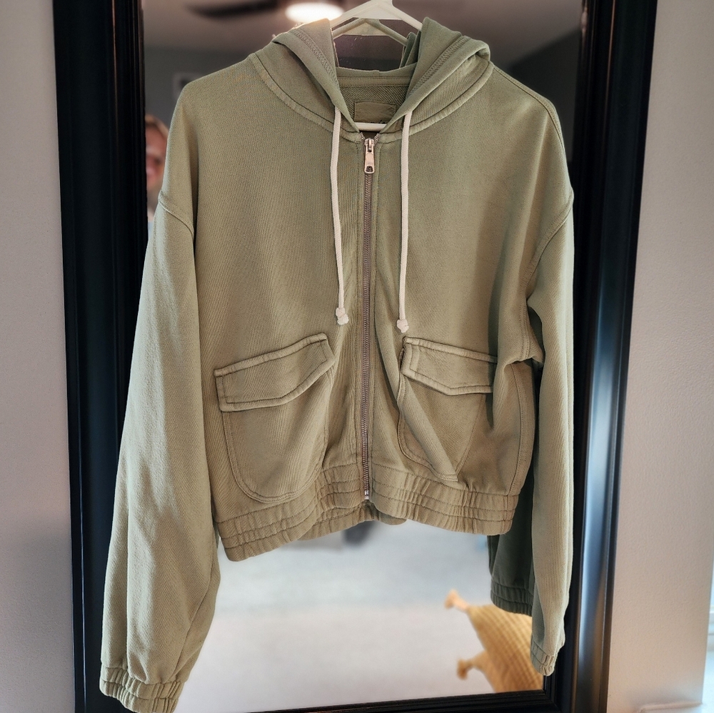 COPY - Aerie crop zip up NWOT